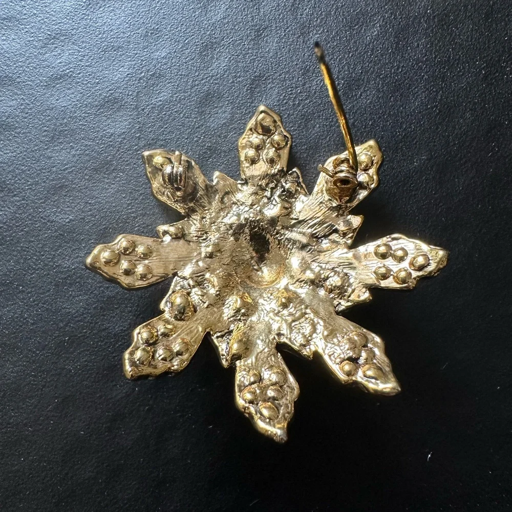 Vintage Flower Brooch Iridescent Rhinestones Gold Tone Metal
